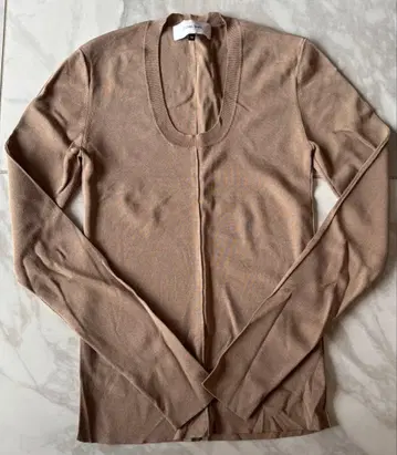 LE CIEL BLEU 베이지 긴팔 상의 36