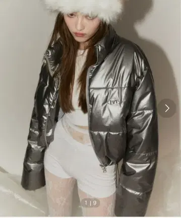 BLONDEY 2wey 메탈릭 퍼퍼 숏 다운