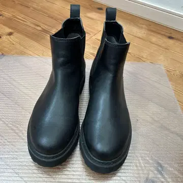 사이드 고어 부츠 블랙