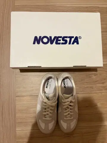 NOVESTA / GERMAN TRAINER (WHITE/ECRU)