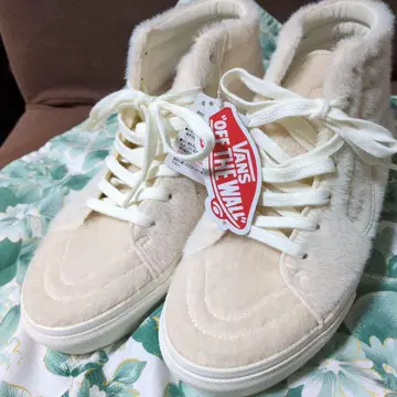 새상품 VANS 아이보리 퍼 하이컷 스니커즈