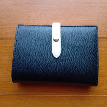 소가죽 이단 접이식 지갑