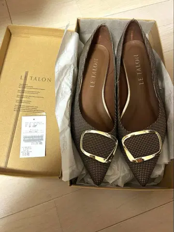 LE TALON 스틸레토 펌프스