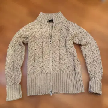 theory 베이지 케이블 니트 가디건 사이즈 2