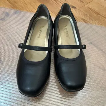 블랙 가죽 메리 제인 펌프스