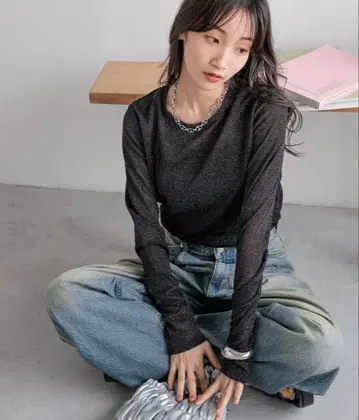 로리즈팜 라메 크루 롱 슬리브