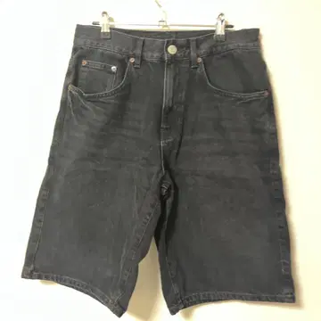 ZARA 블랙 숏팬츠