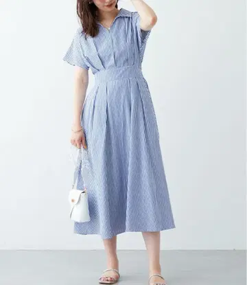 시원한 느낌의 스키퍼 칼라 고급 원피스 원피스 새상품급