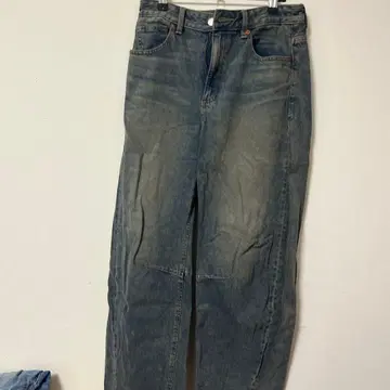 GU 블루 데님 M 사이즈 스트레이트