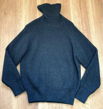 SLOANE 다크 그레이 터틀넥 스웨터 사이즈 2