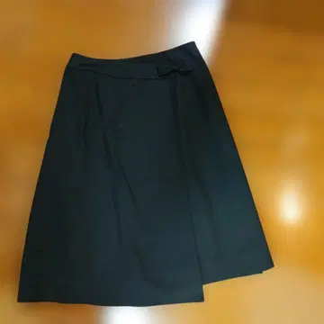 블랙 리본 포함 랩스커트