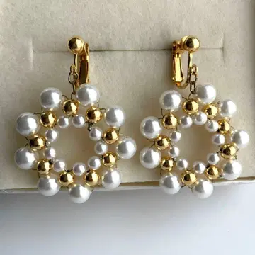 펄 골드 컬러 귀찌