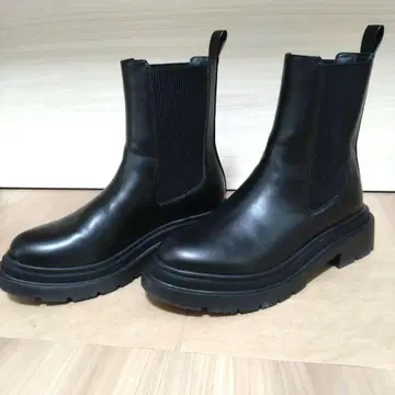 GU 라이트 볼륨 밑창 첼시 부츠 블랙 M 사이즈