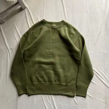 버즈릭슨 / 앞v 맨투맨 M 올리브 새상품급