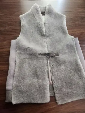 sov. 무스탕 베스트 벨트 포함