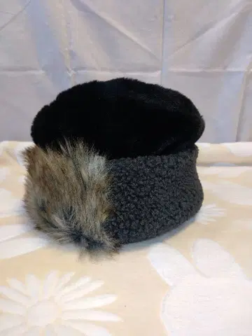 퍼 보아 토크 모자 [미사용 새상품] 블랙 컬러