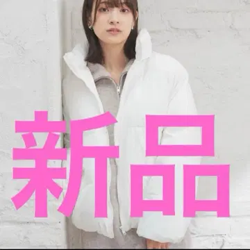 새상품 화이트 다운 자켓 후드 부착