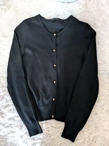 컨디션 최상 아나이 가디건 골드 버튼 크루넥 블랙 38
