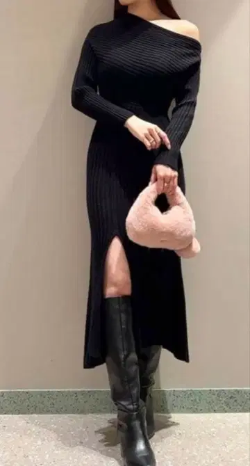 SNIDEL 원숄더 아지메 니트 원피스