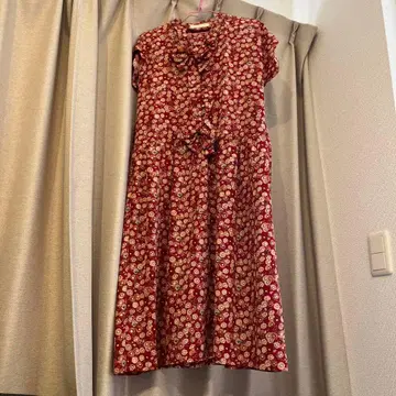 [ PINKHOUSE ] 빨간색 꽃무늬 반팔 원피스