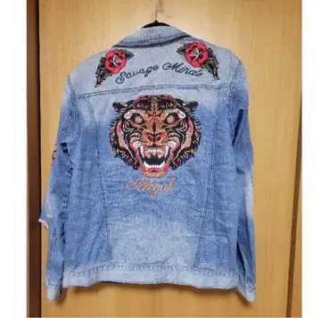 ILLEGAL CLUB 데님 자켓 호랑이 자수