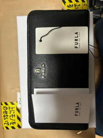 새상품급 FURLA 훌라 까멜리아 장지갑 키케이스 천연 가죽 블랙