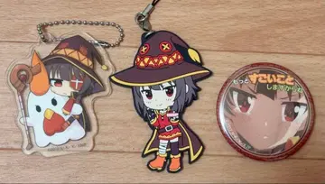 메구밍 아크릴 키링과 캔뱃지 세트