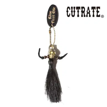 CUTRATE SKULL CHARM 스컬 참 키링