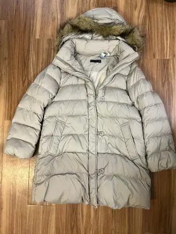 유니클로 베이지 퍼 후드 다운 자켓