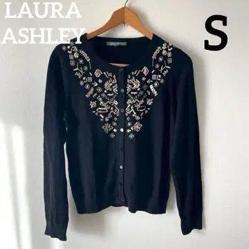 새상품급 LAURA ASHLEY 자수 블랙 가디건