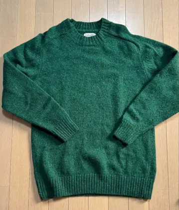 LES MEILLEURS 다크 그린 니트 스웨터