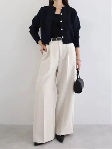 [택 포함 새상품] 트윌 턱 슬랙스 와이드 팬츠 M 사이즈 앤도미