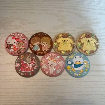 산리오 캐릭터즈 자수 캔뱃지 7개 세트
