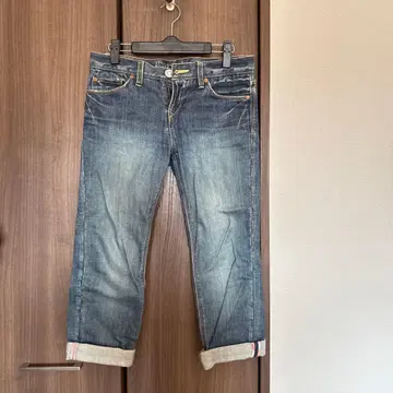 Levi's 다크 블루 스트레이트 청바지