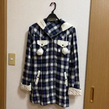 체크 무늬 더플 코트풍 자켓