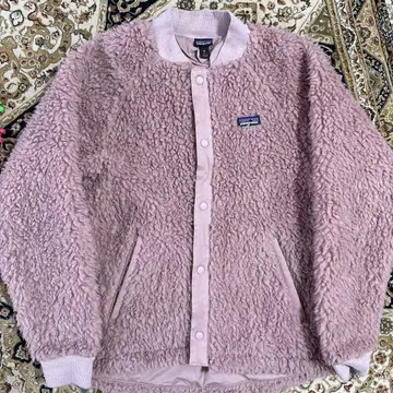 연한 핑크 플리스 자켓 단추식