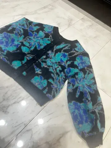 HARE 니트 가디건 블루그린 x 블랙