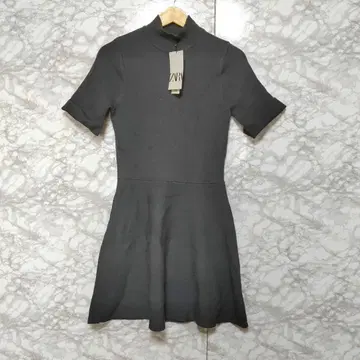 ZARA 자라 니트 원피스 무릎 기장 플레어 하이넥 L