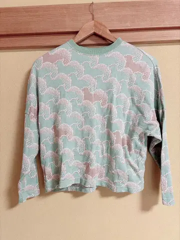 마블슈드 알파카 상의