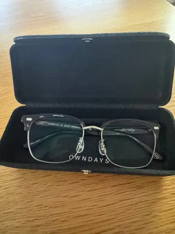 OWNDAYS 실버 프레임 안경