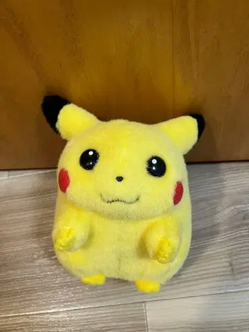 TOMY 피카츄 봉제 인형 초기