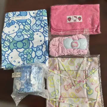 (11-198) 헬로키티 런치 매트, 타월, 헤어밴드, 소품함 세트