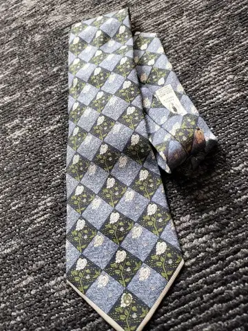 arnys 넥타이 브랜드