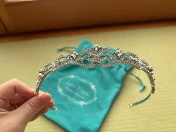 티아라 결혼식 러브티아라