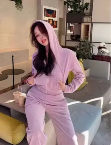 후드 부착 핑크 셋업