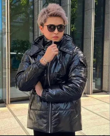 Belinda 광택 블랙 다운 자켓