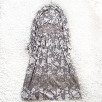 택 포함 새상품 하립투 Le Camelia Pleated Dress