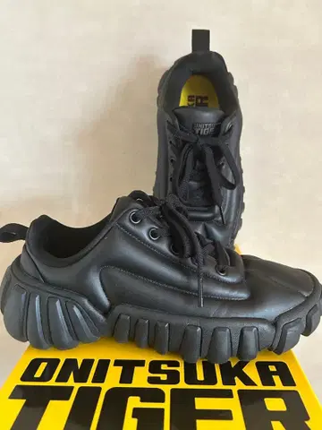 오니츠카타이거 DENTIGRE PUFF 2.0 / 덴티그레 퍼프 2.0