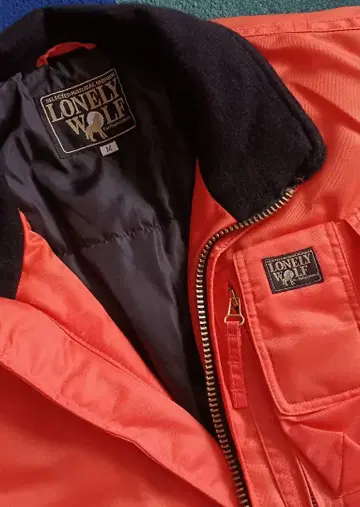 방한 블루종 론리 울프