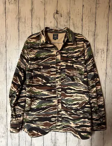 JELADO 타이거 카모 긴팔 셔츠